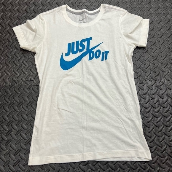 NIKE | "Just Do it” T-shirt - Picture 1 of 4
